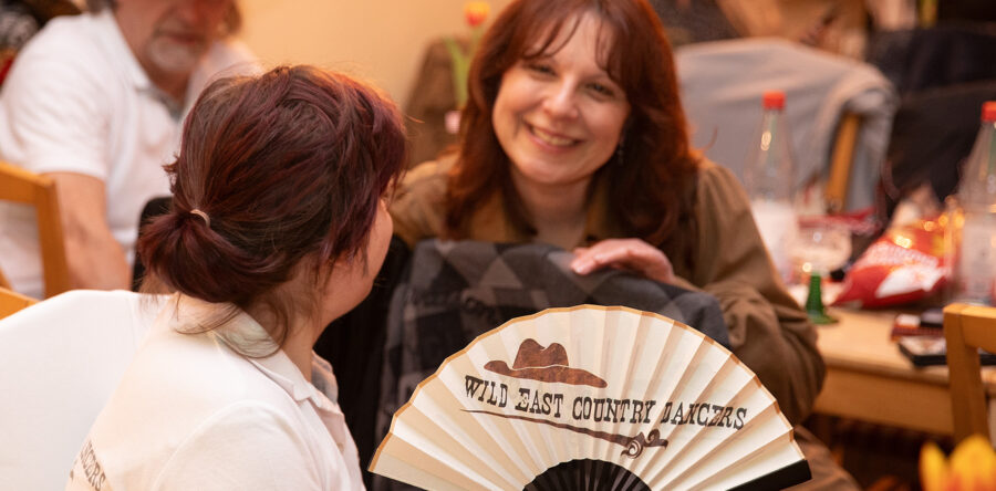 uns’re 6.Line Dance Party